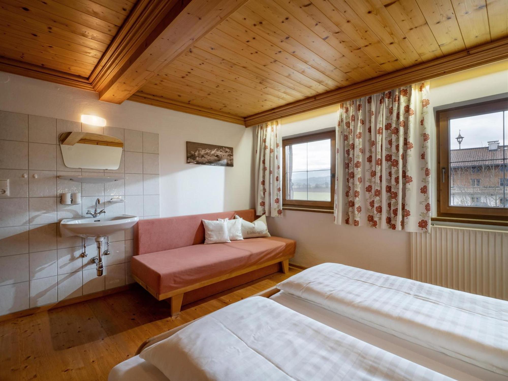 Kroepflhof سانكت يوهان ان تيرو المظهر الخارجي الصورة